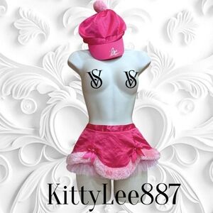 2000s Victoria’s Secret Santa Baby skirt and matching hat set
